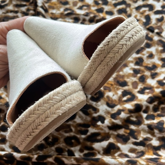 Brand New TOMS Natural Oxford Leather Neutral Espadrille Wedge Slingback Sandals - Picture 14 of 14